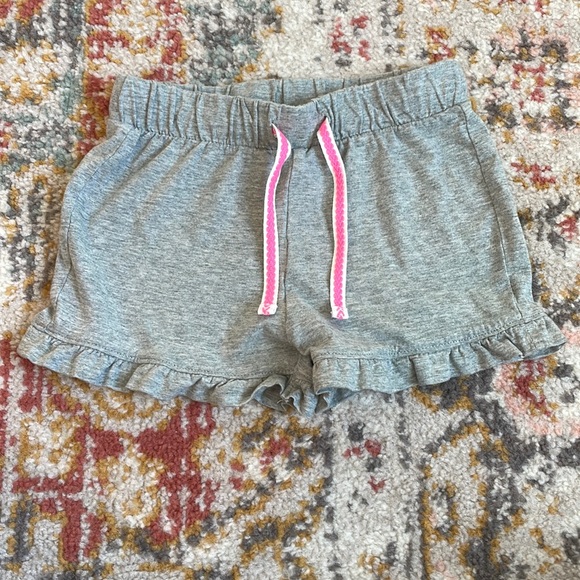 Crewcuts Other - Crewcuts Gray Cotton Ruffle Trim Shorts. Girls Size XS.
